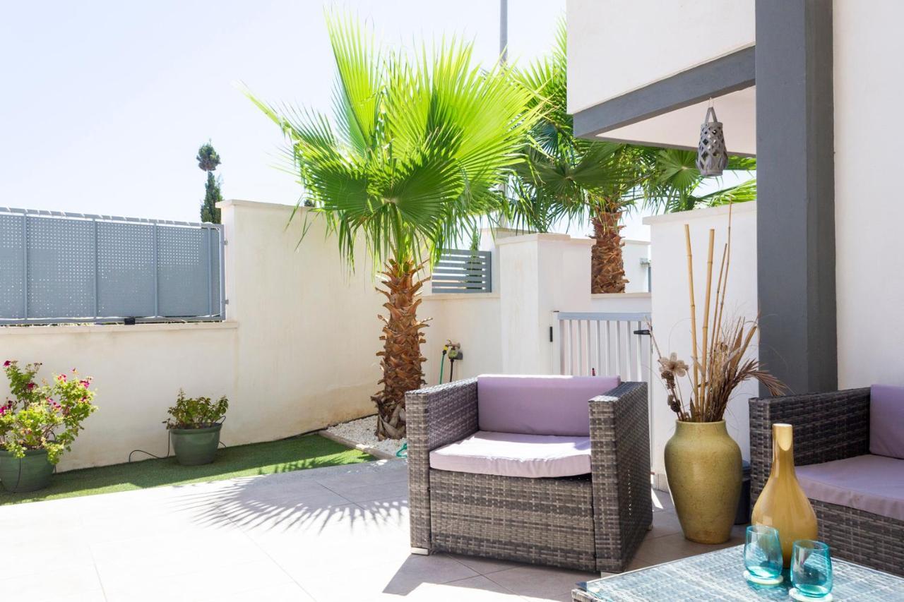 Bungalow Pink Garden Orihuela Exteriör bild