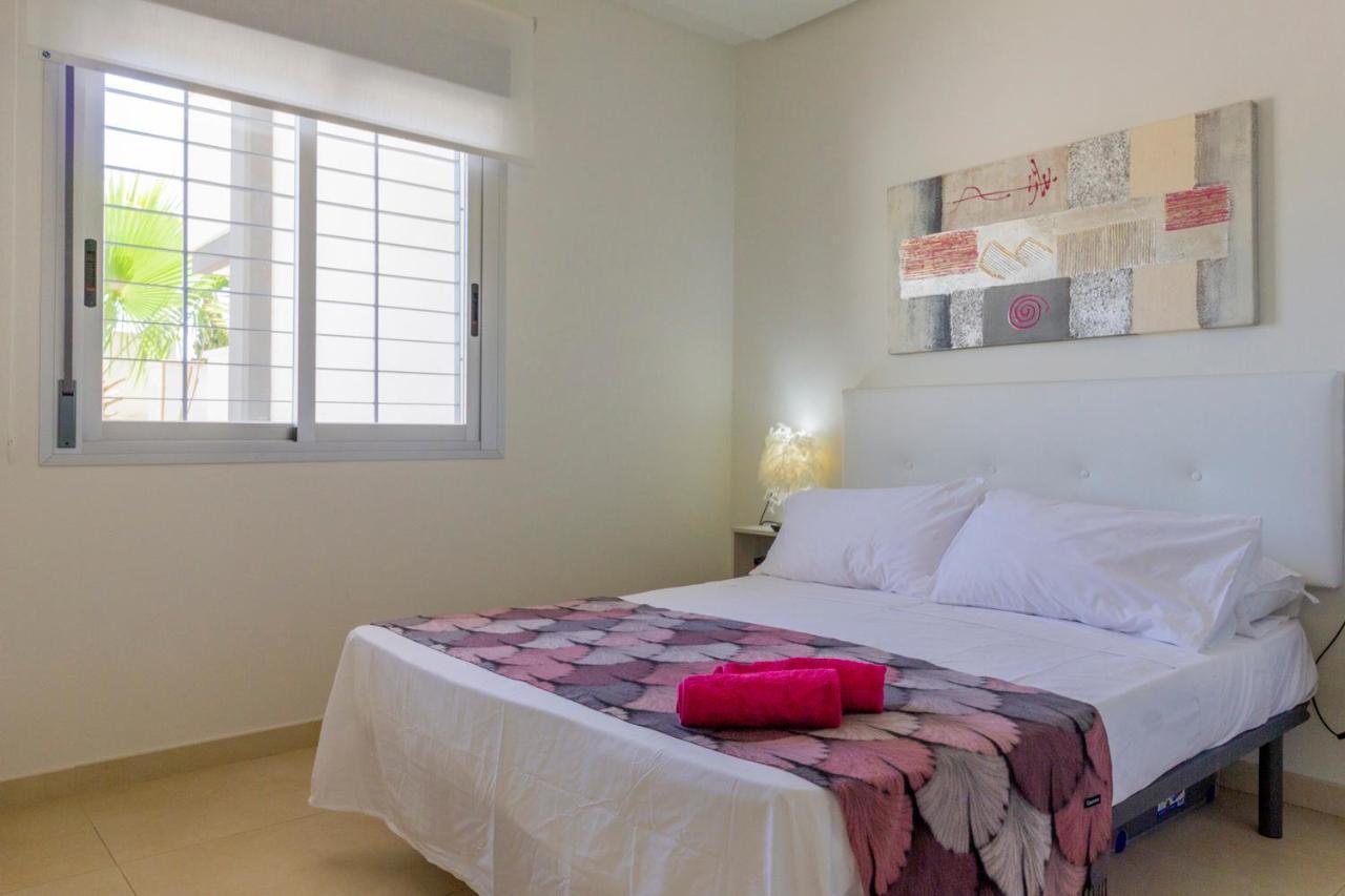 Bungalow Pink Garden Orihuela Exteriör bild