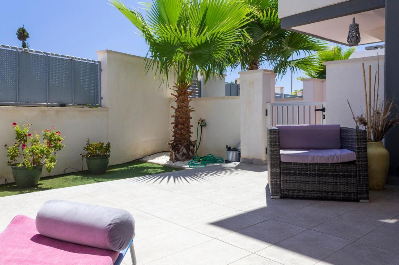 Bungalow Pink Garden Orihuela Exteriör bild