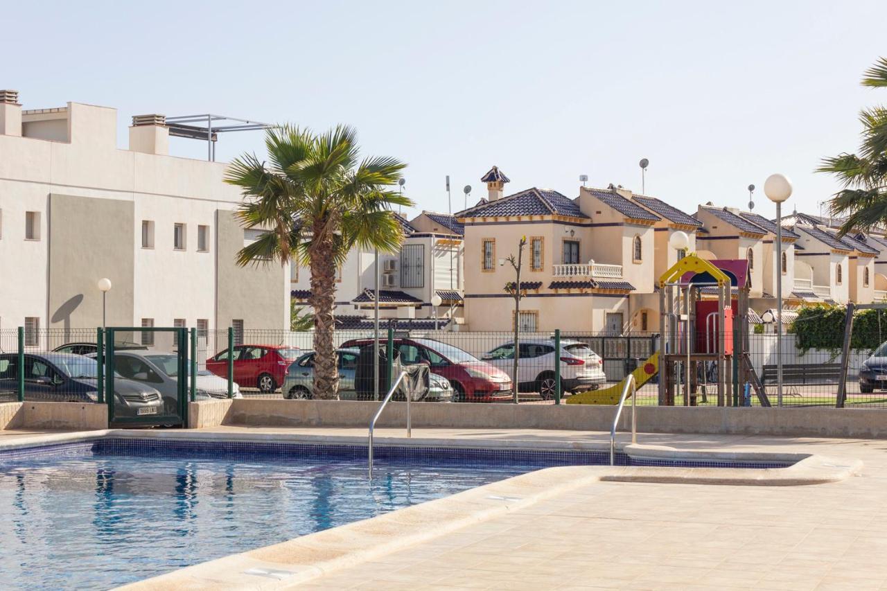 Bungalow Pink Garden Orihuela Exteriör bild
